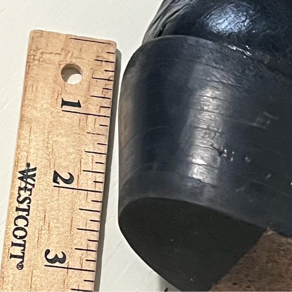 Fiorentini + Baker Chelsea Boot Size 40 9.5/10 Black Leather - Picture 9 of 10